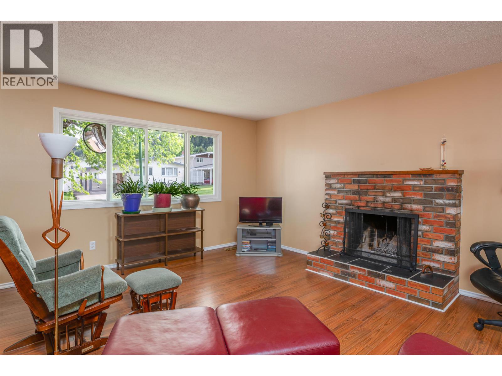 Dining room of 766 OCHAKWIN CRESCENT · Prince George, BC