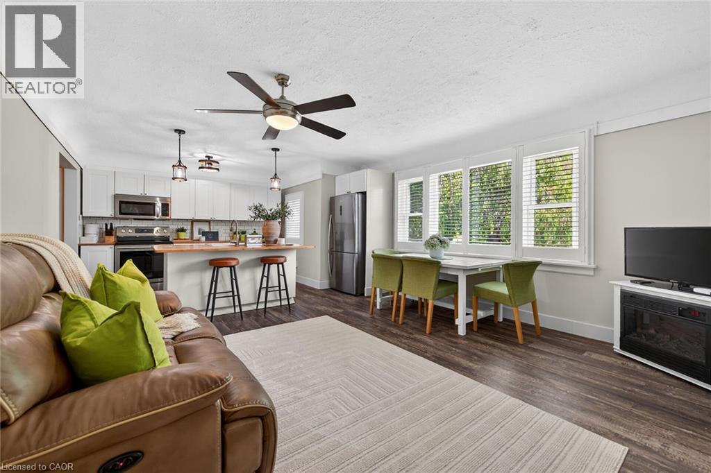 5-bedroom home for sale at 10 ELM Street, Simcoe ON · photo 7 of 51