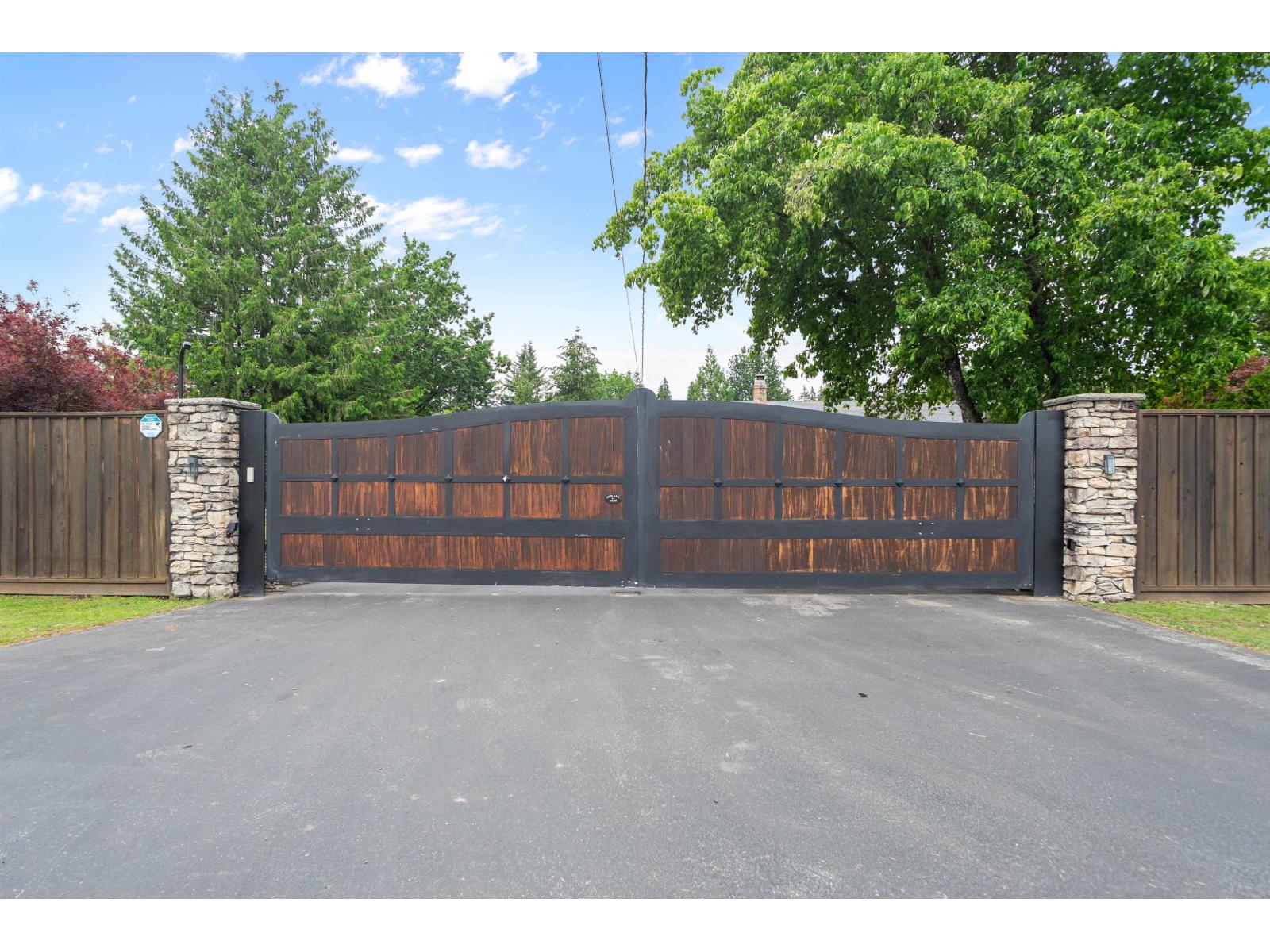 24645 50 AVENUE, Langley