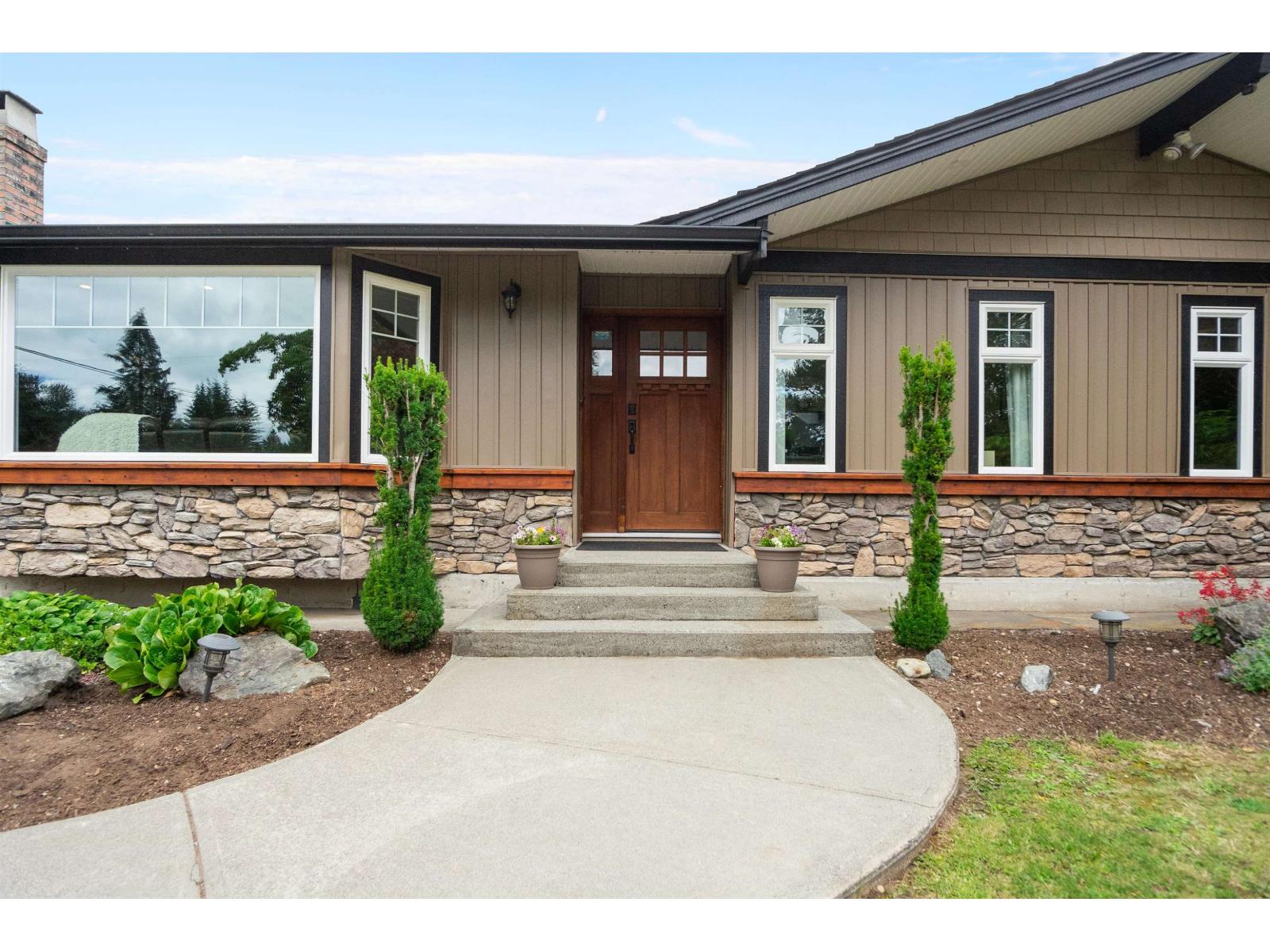 24645 50 AVENUE, Langley
