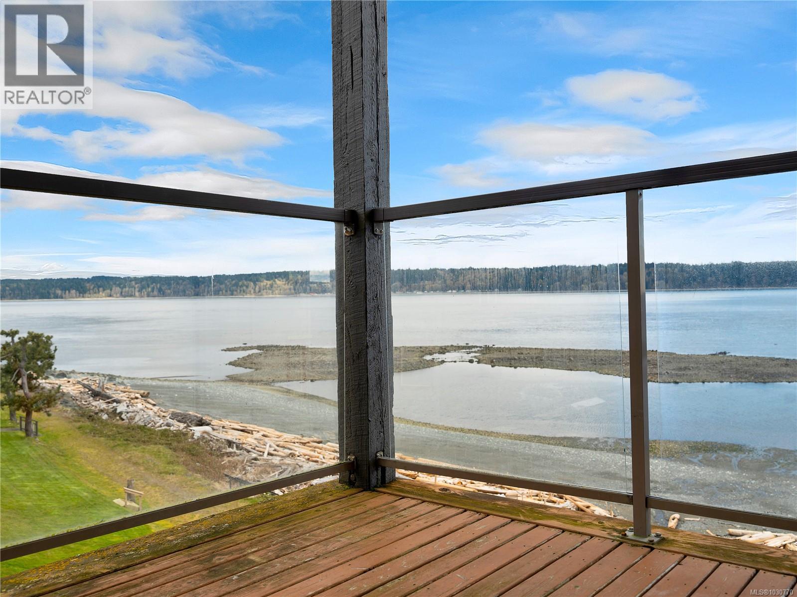 1401 27 Island Hwy S, Campbell River