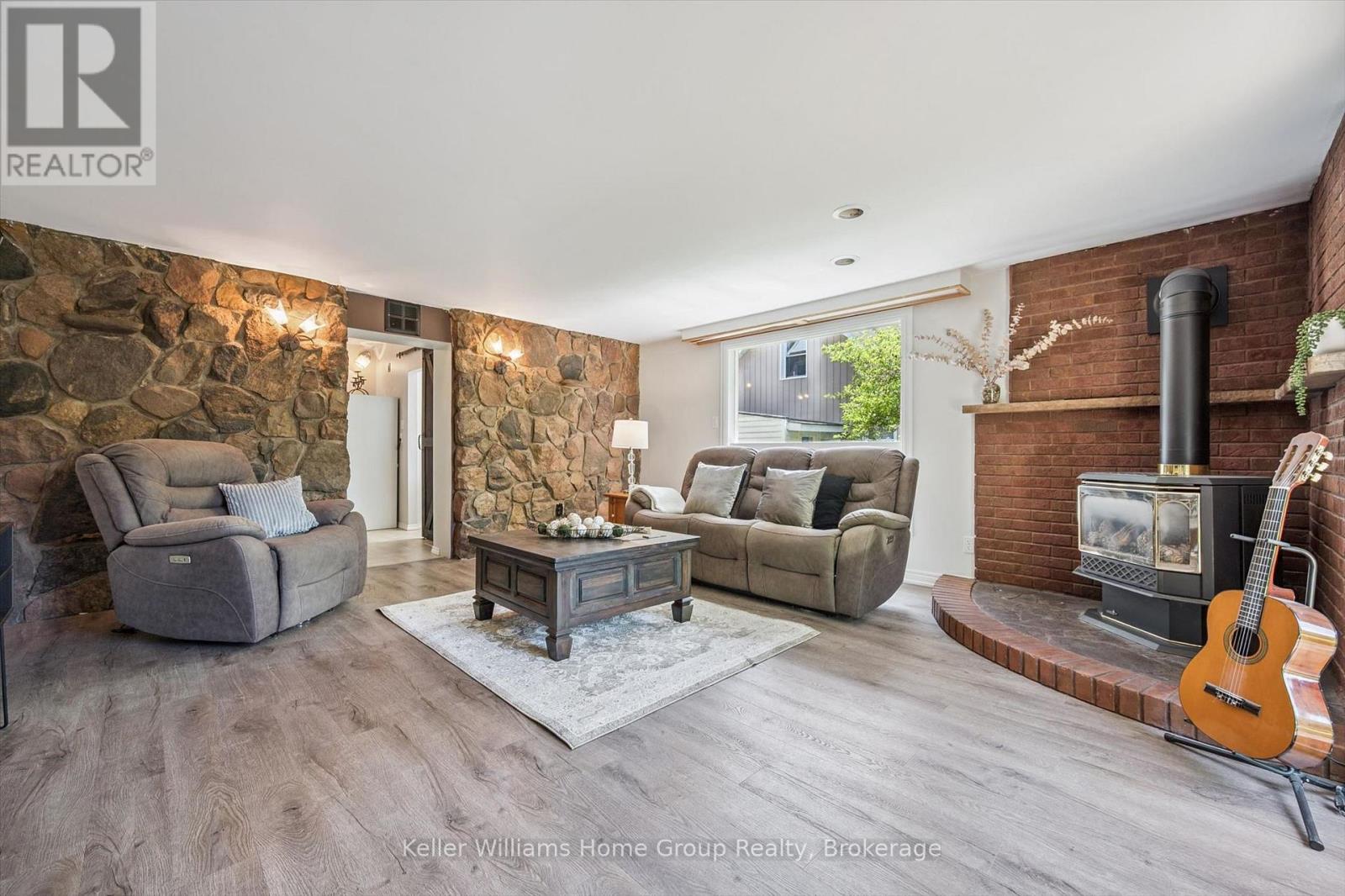 181 FREDERICK STREET E - 18