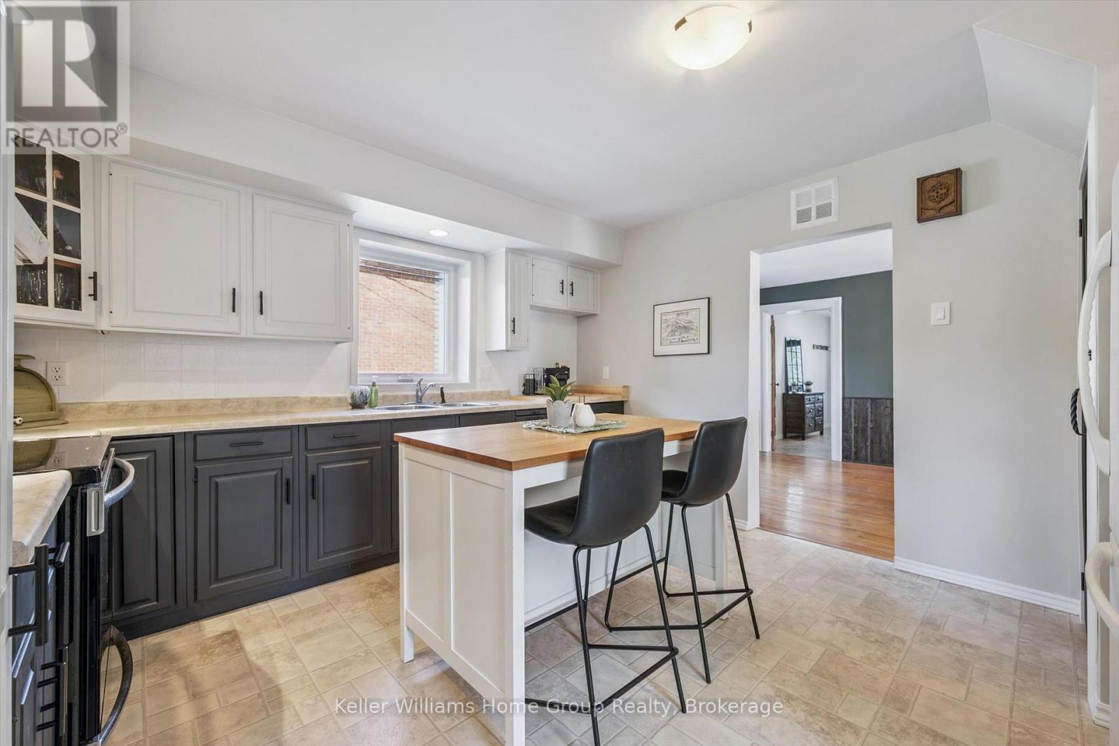 181 FREDERICK STREET E - 21