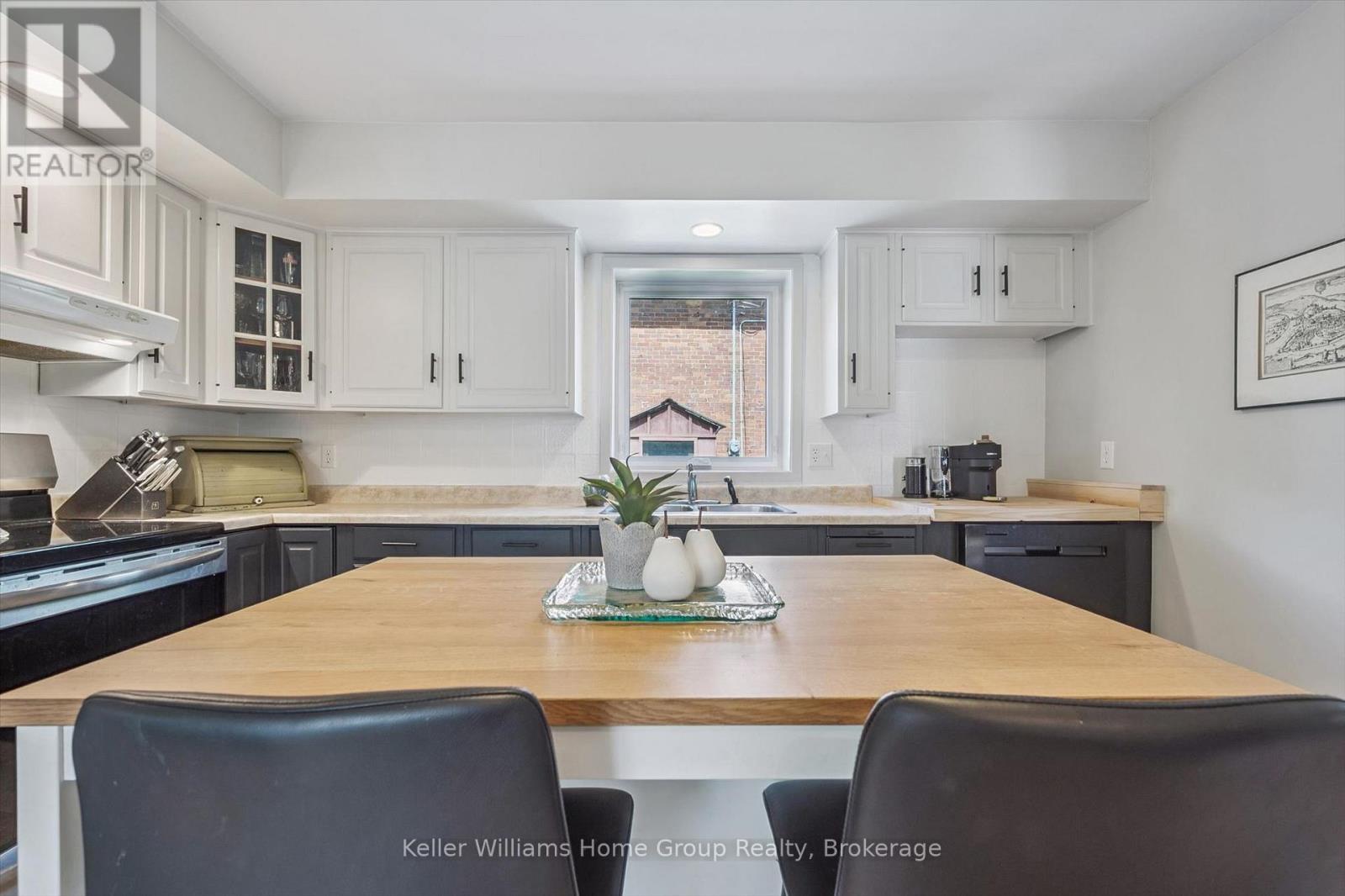 181 FREDERICK STREET E - 22