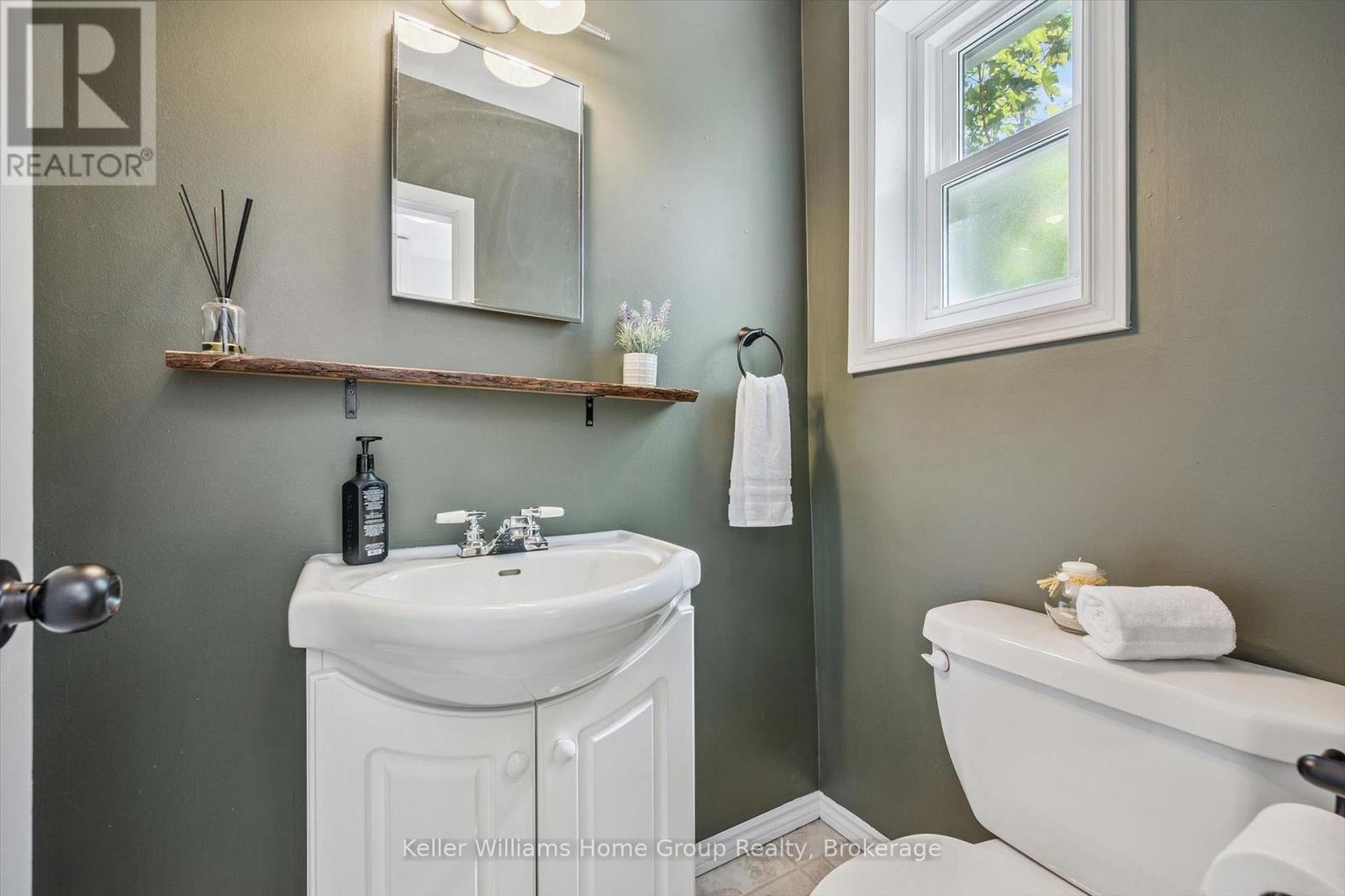 181 FREDERICK STREET E - 27