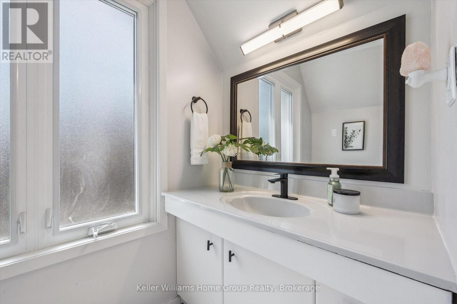 181 FREDERICK STREET E - 33
