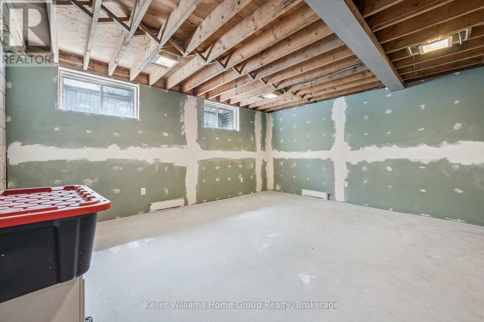 181 FREDERICK STREET E - 35