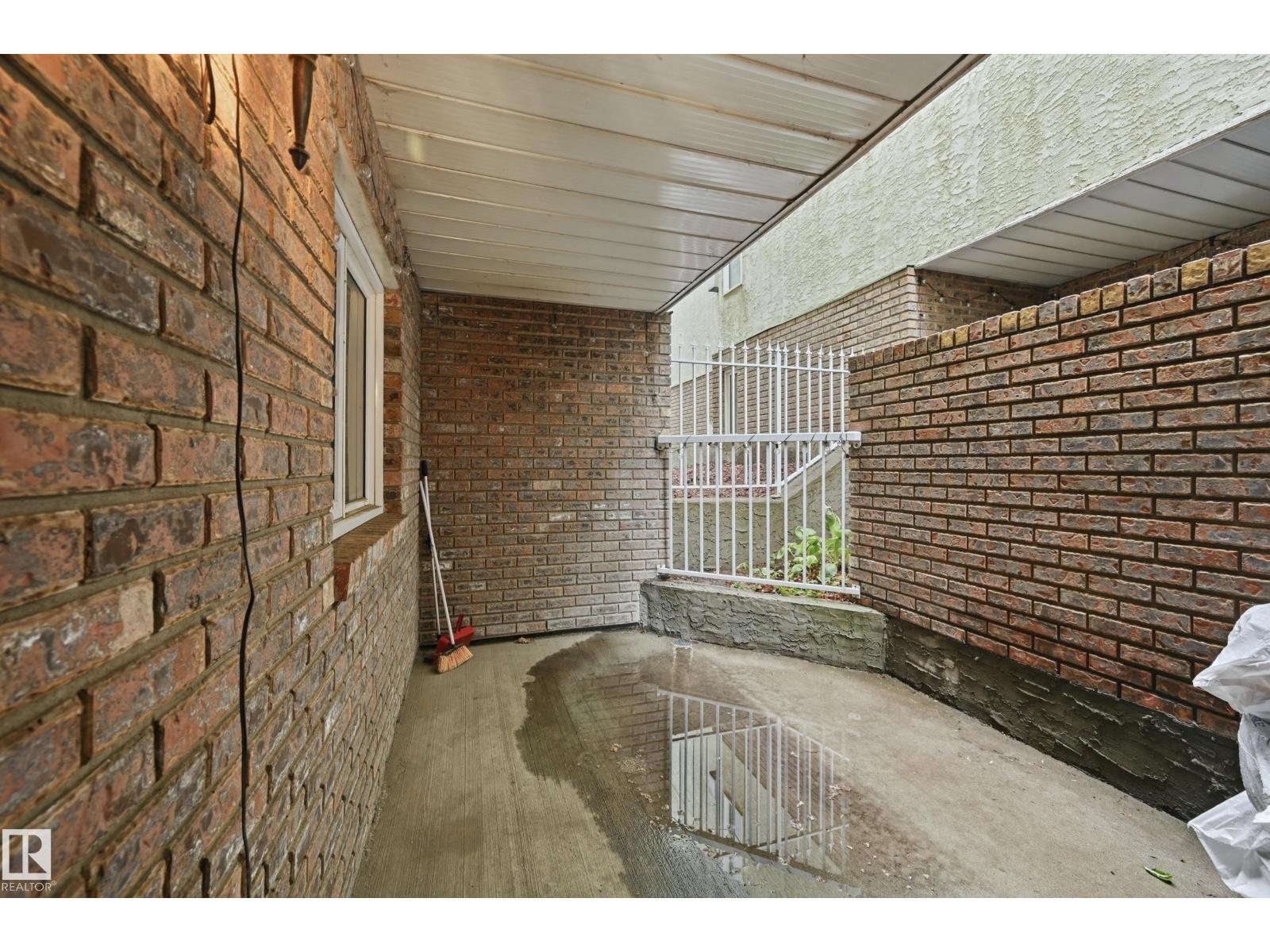 #33 9914 80 AV NW - 20