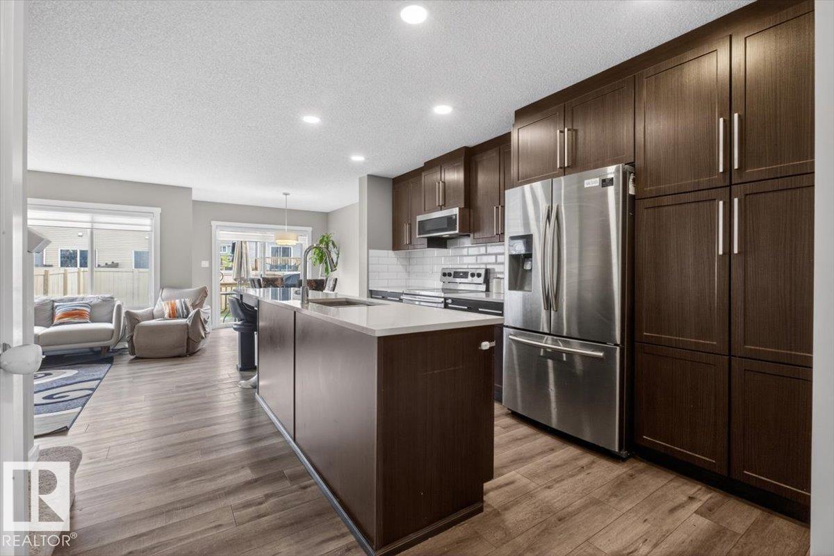 223 40A AV NW - 10