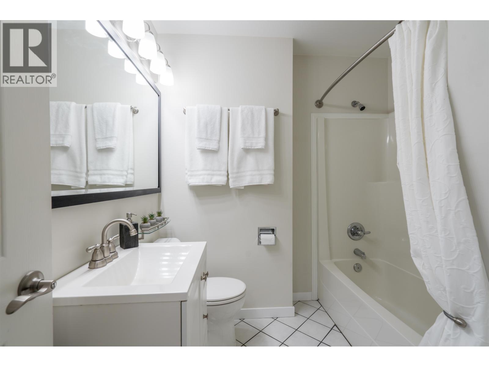 2886 KILLARNEY DRIVE - 27