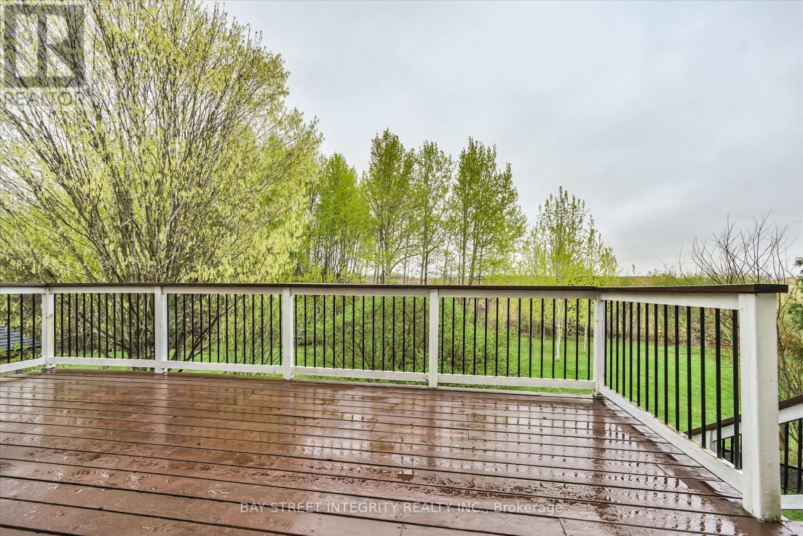 535 MALVERN CRESCENT - 33