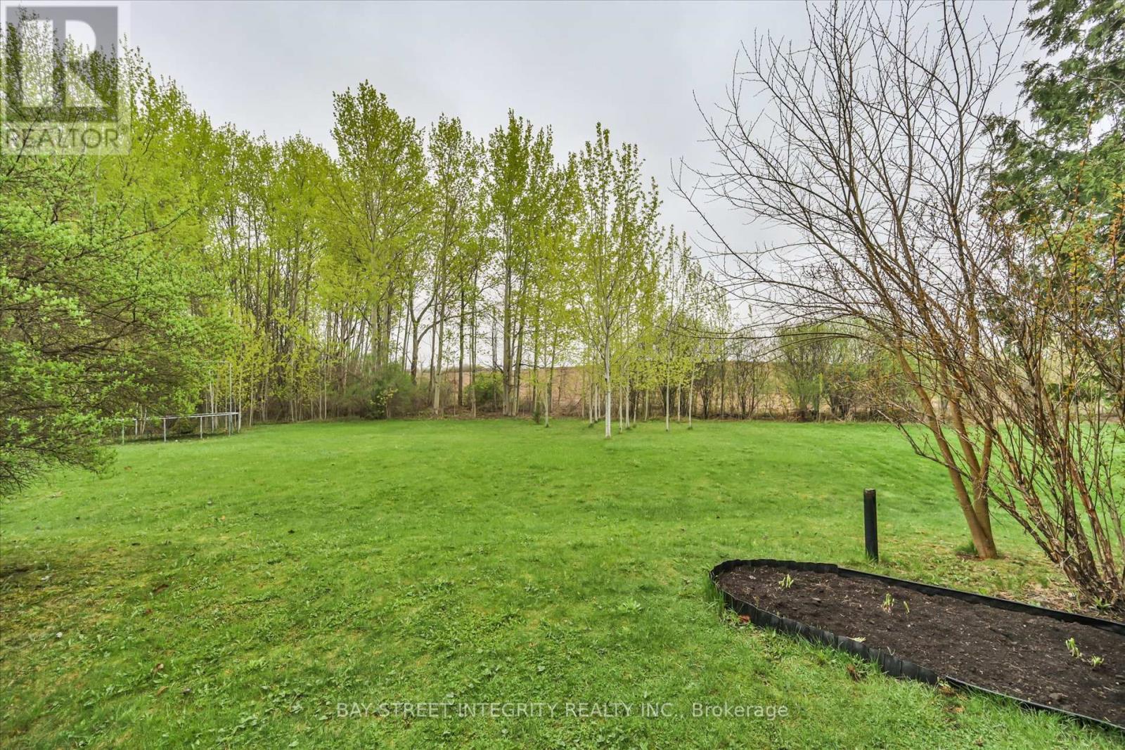 535 MALVERN CRESCENT - 37
