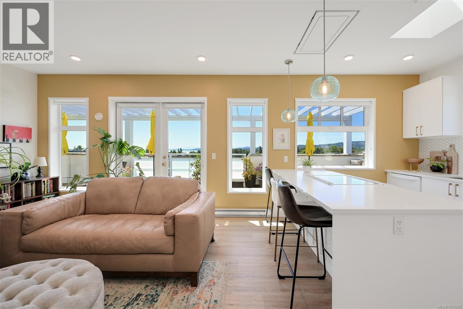 #401 2348 Beacon Ave - 8