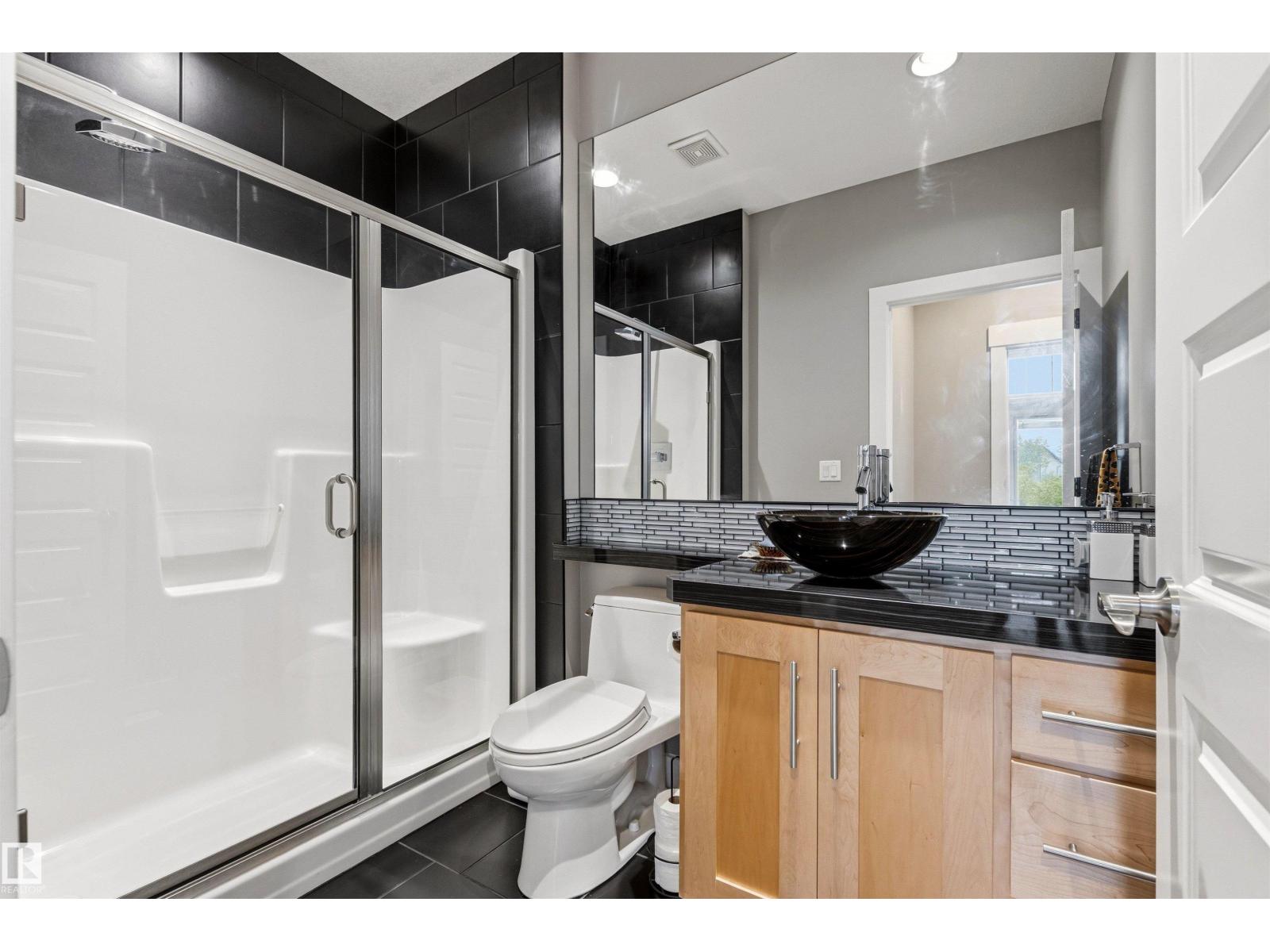 5709 MCLUHAN BA NW - 20