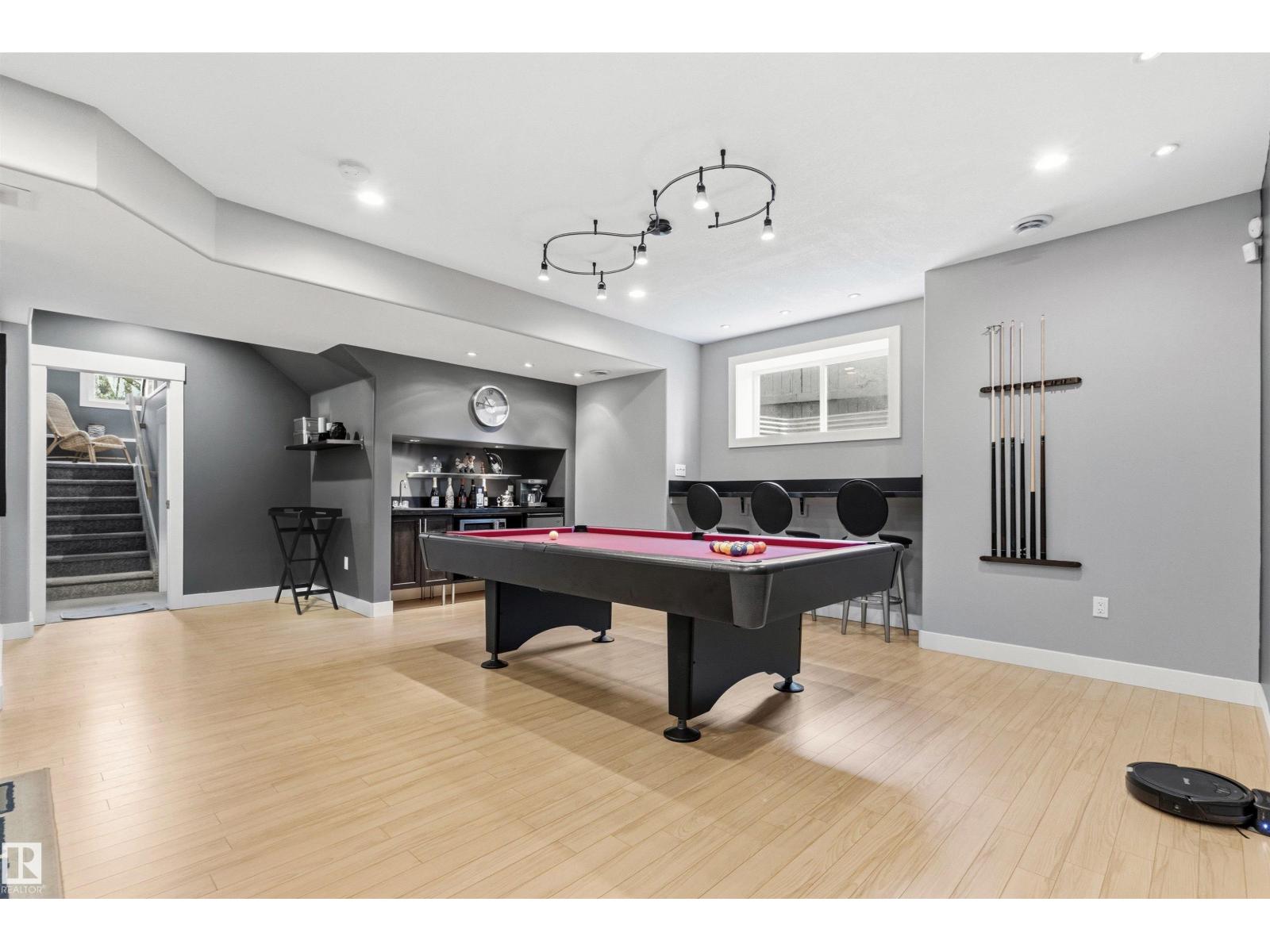 5709 MCLUHAN BA NW - 38