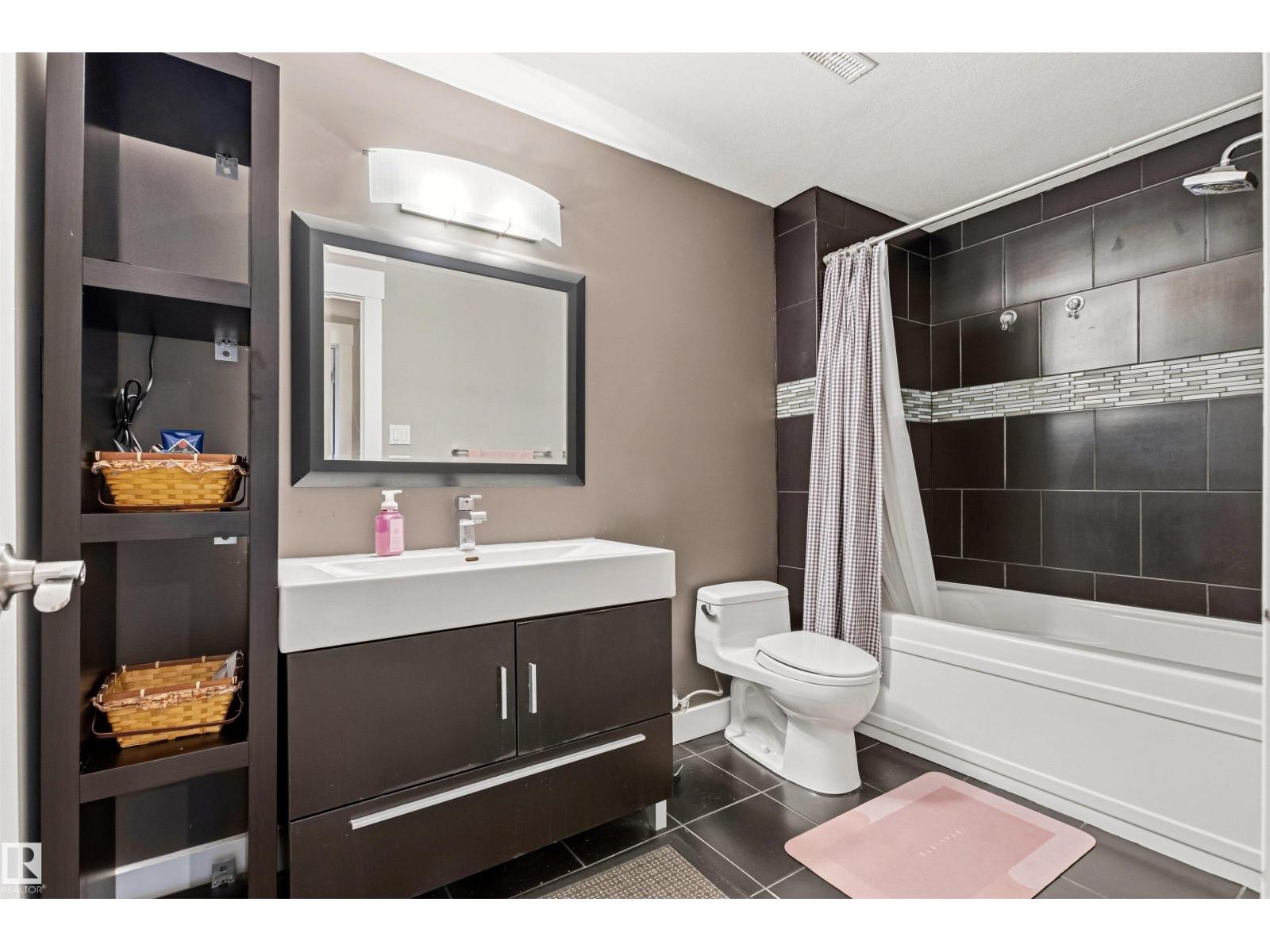 5709 MCLUHAN BA NW - 43
