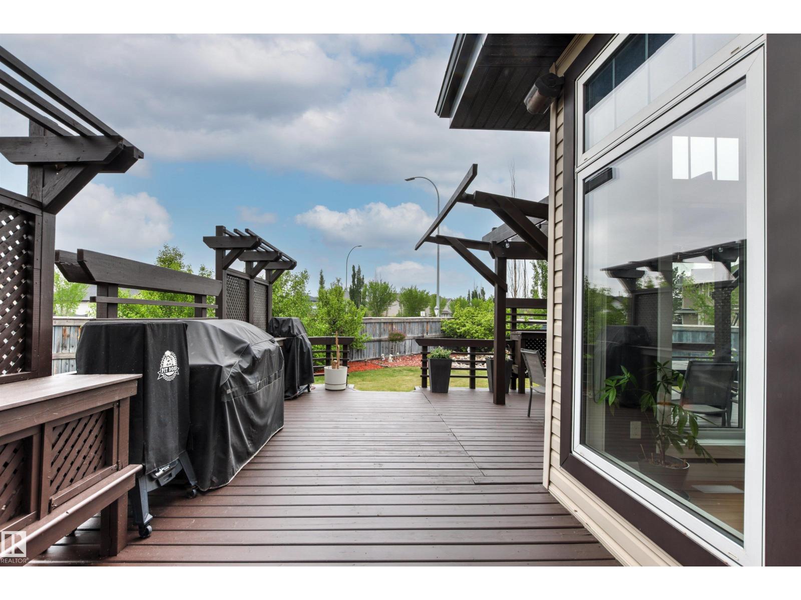 5709 MCLUHAN BA NW - 50