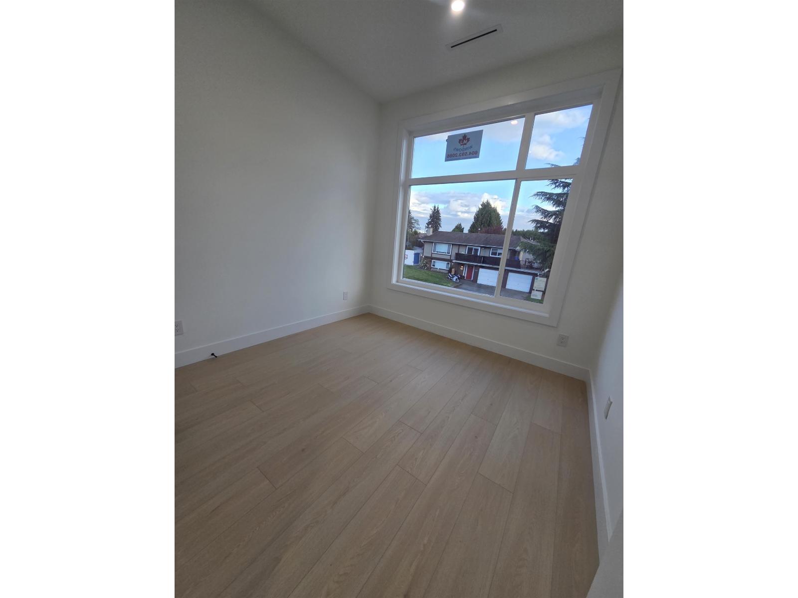 11663 89A Avenue, Delta