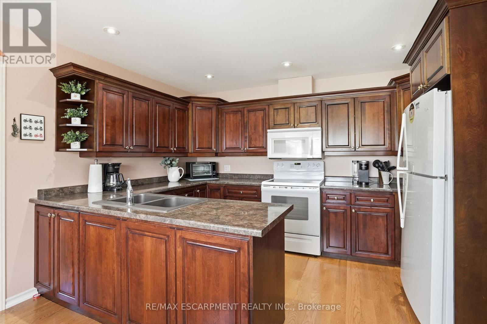 5724 BLIND LINE - 16