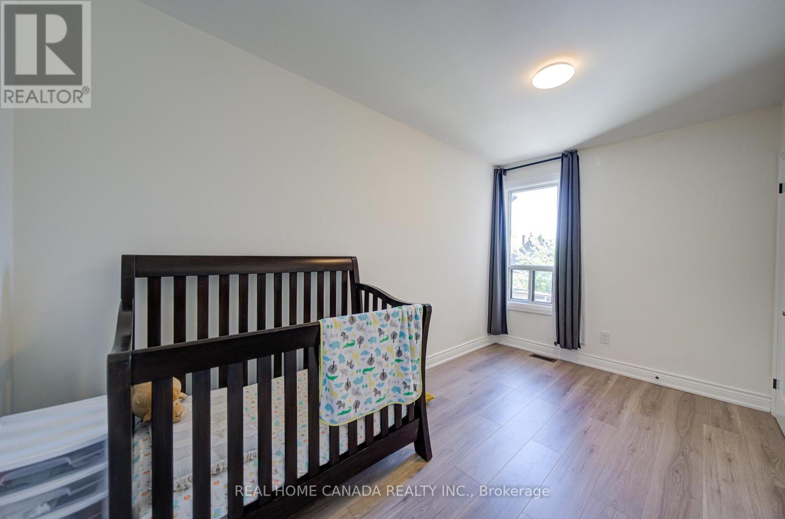 1145 DUFFERIN STREET - 18
