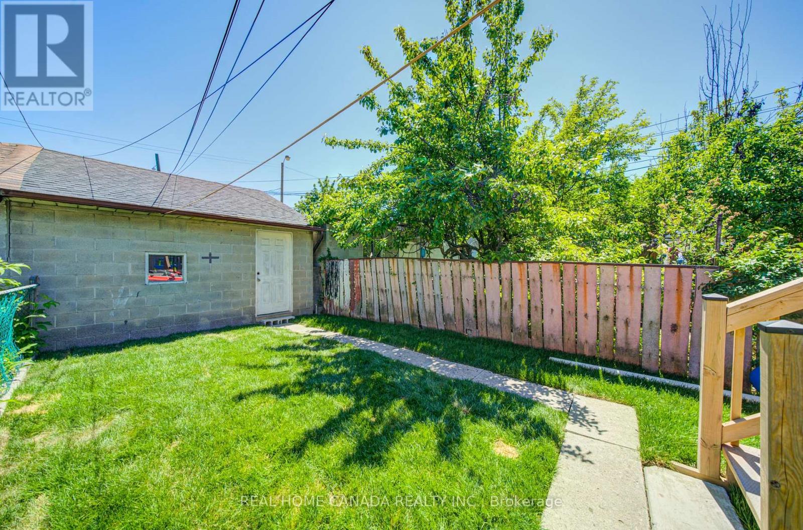 1145 DUFFERIN STREET - 34