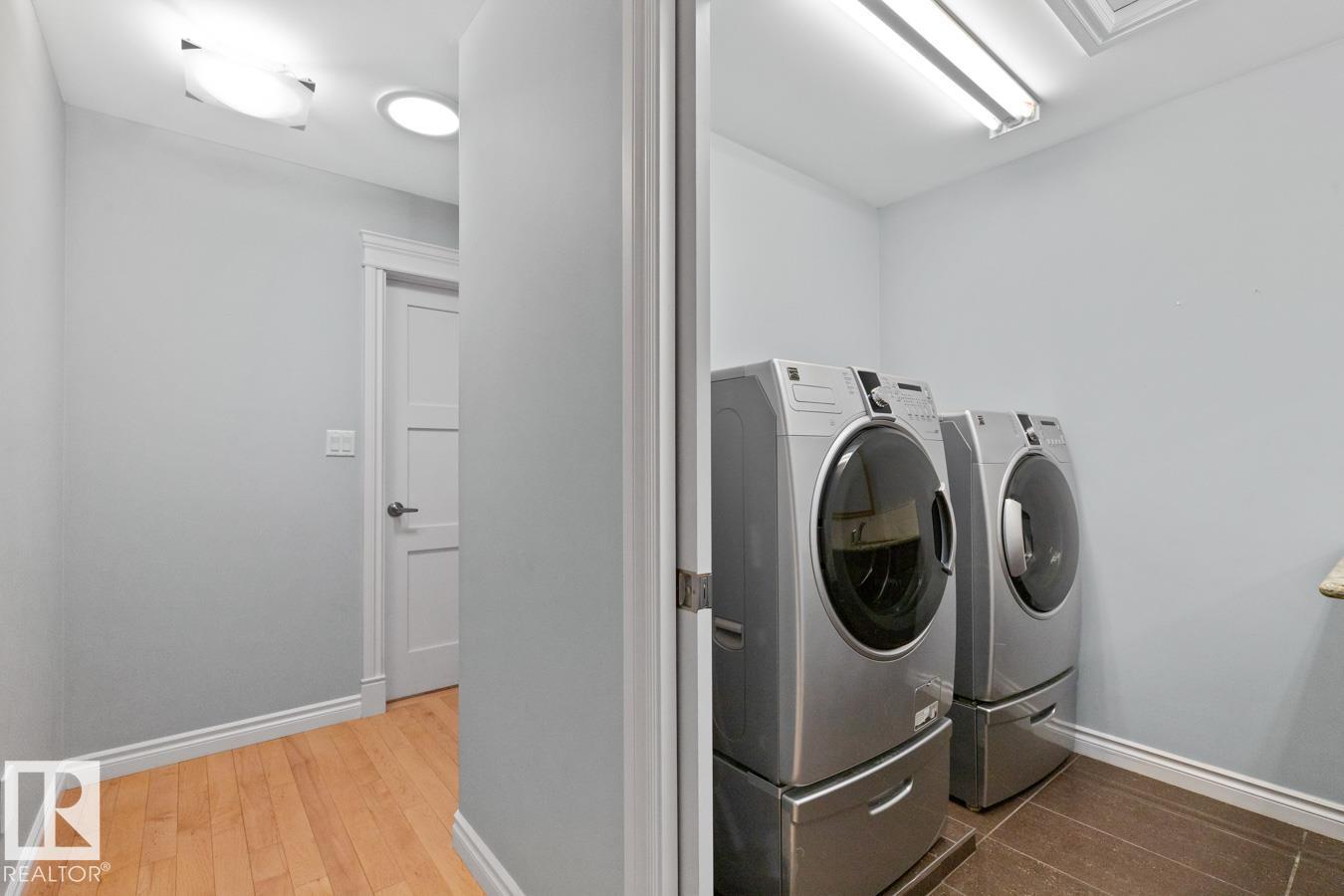 10216 89 ST NW — photo 32