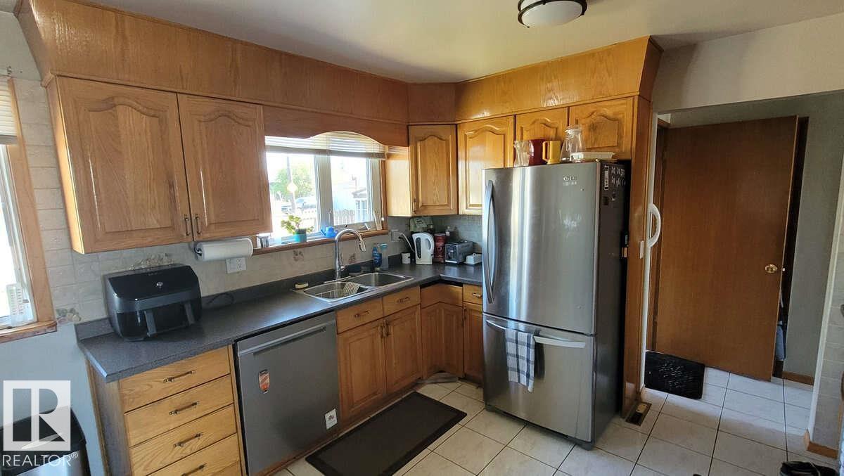 7220 131A AV NW - 25