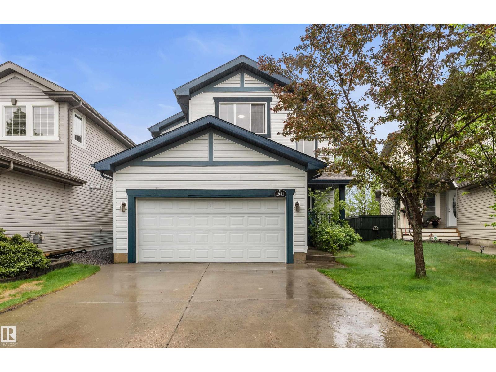 1951 120 ST SW - 1