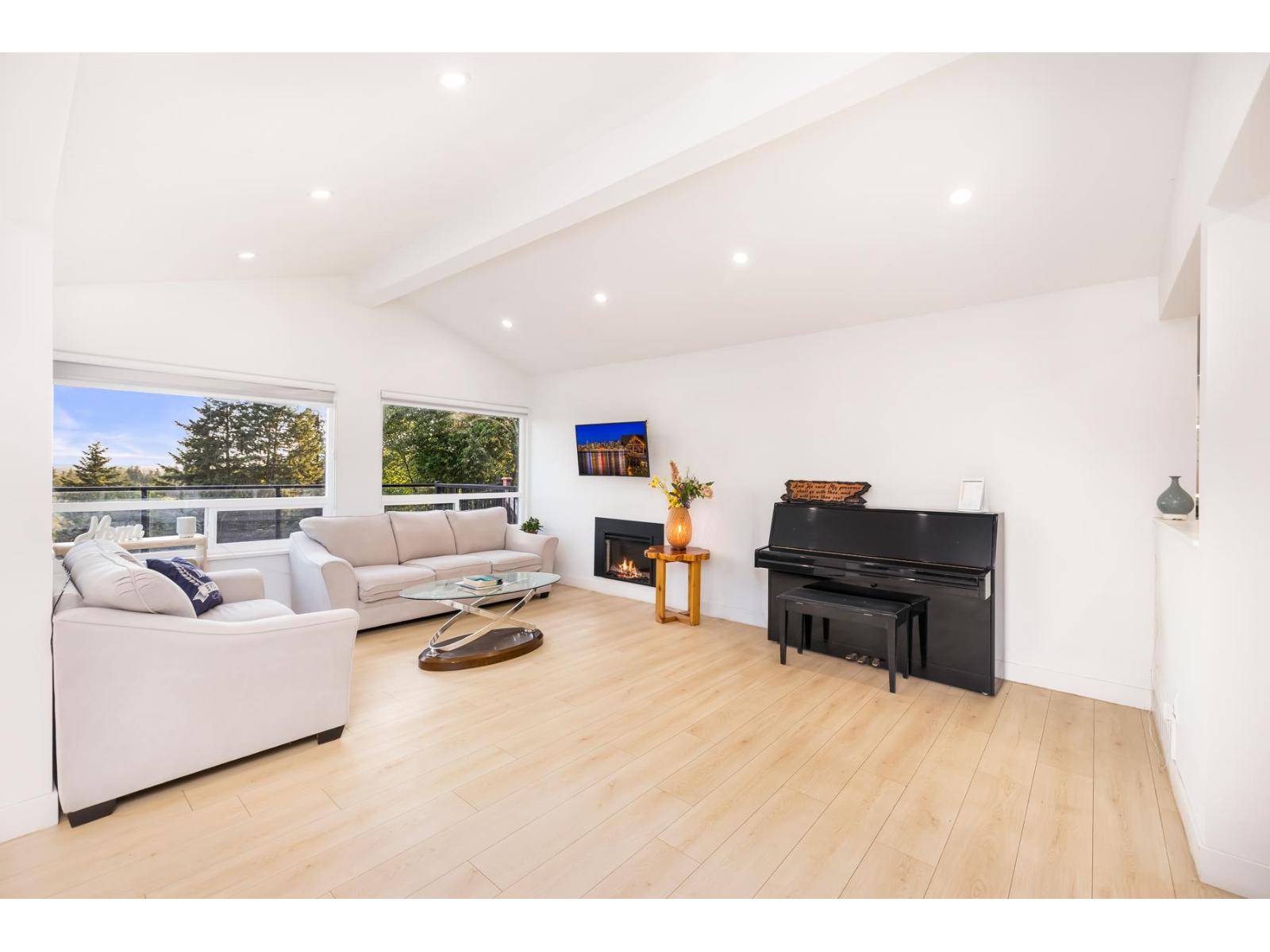 7437 GARFIELD Drive, Delta