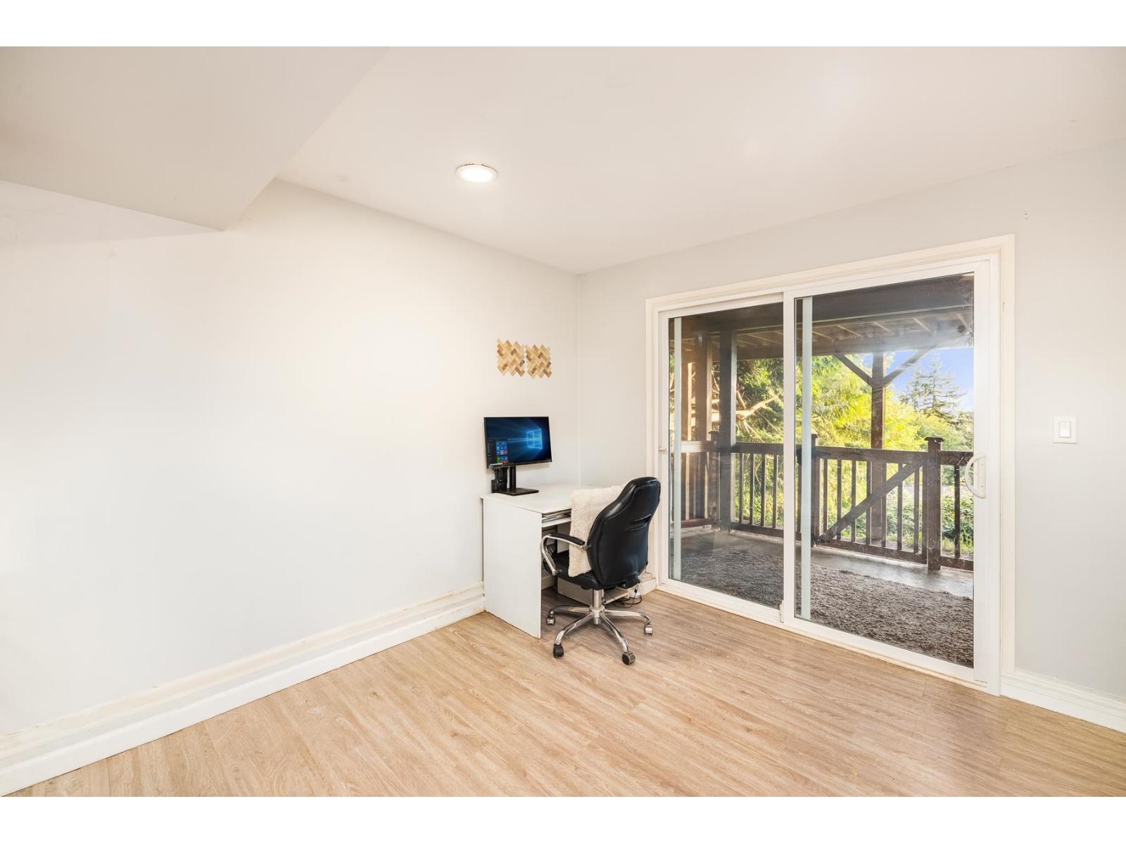 7437 GARFIELD Drive, Delta
