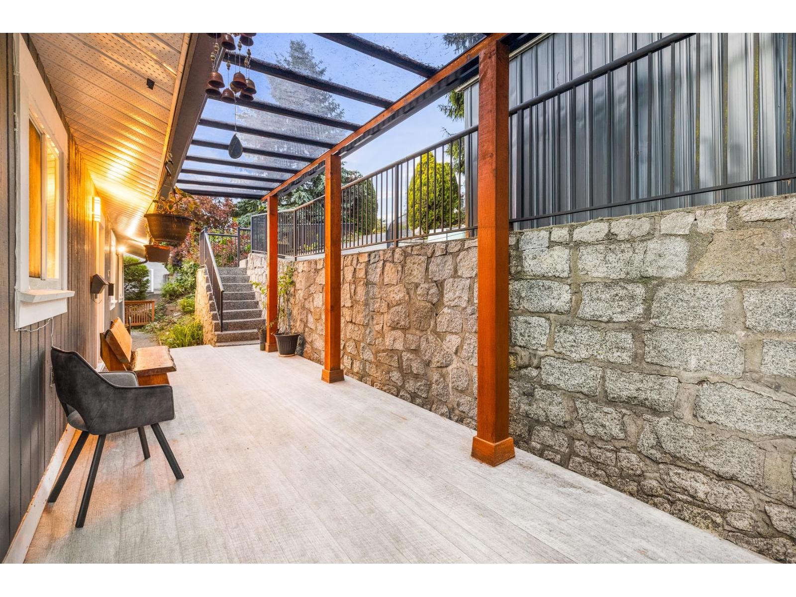7437 GARFIELD Drive, Delta
