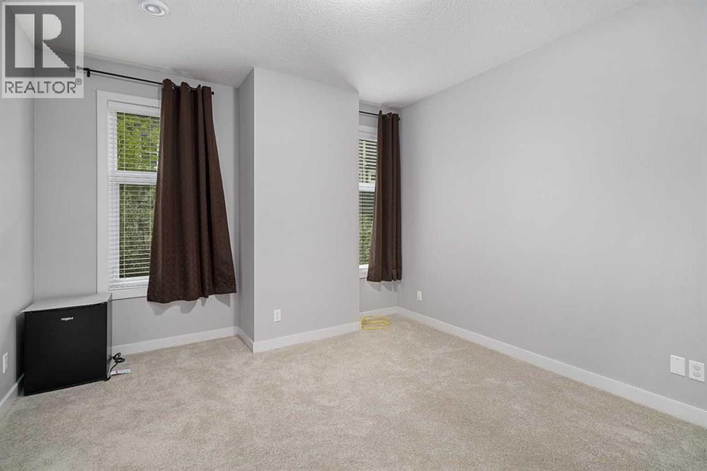 175 Silverado Plains Park SW - 19