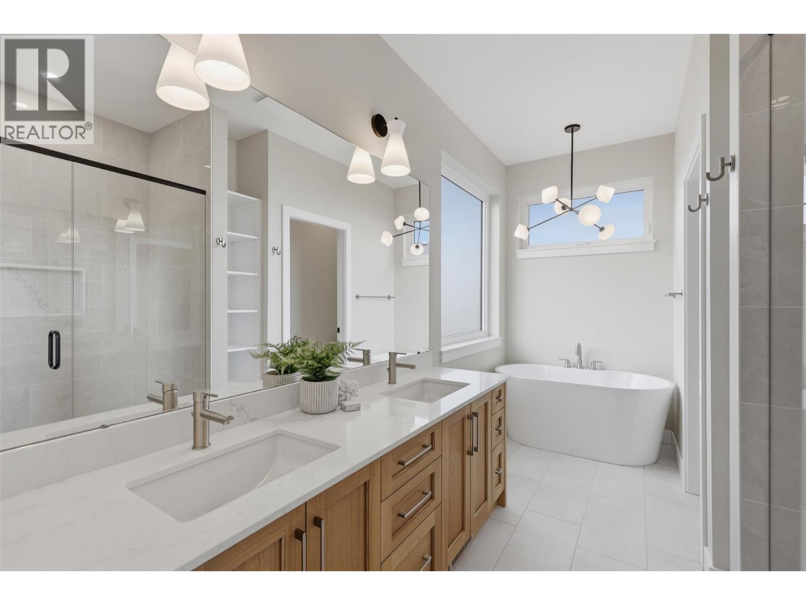 2086 LINFIELD Drive - 53
