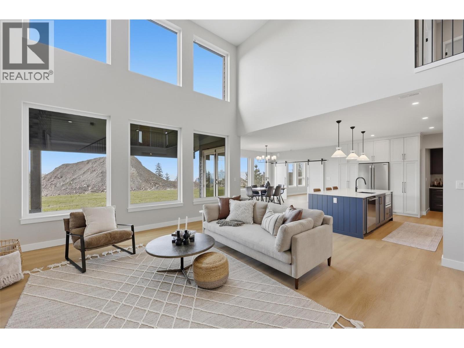 2086 LINFIELD Drive - 12