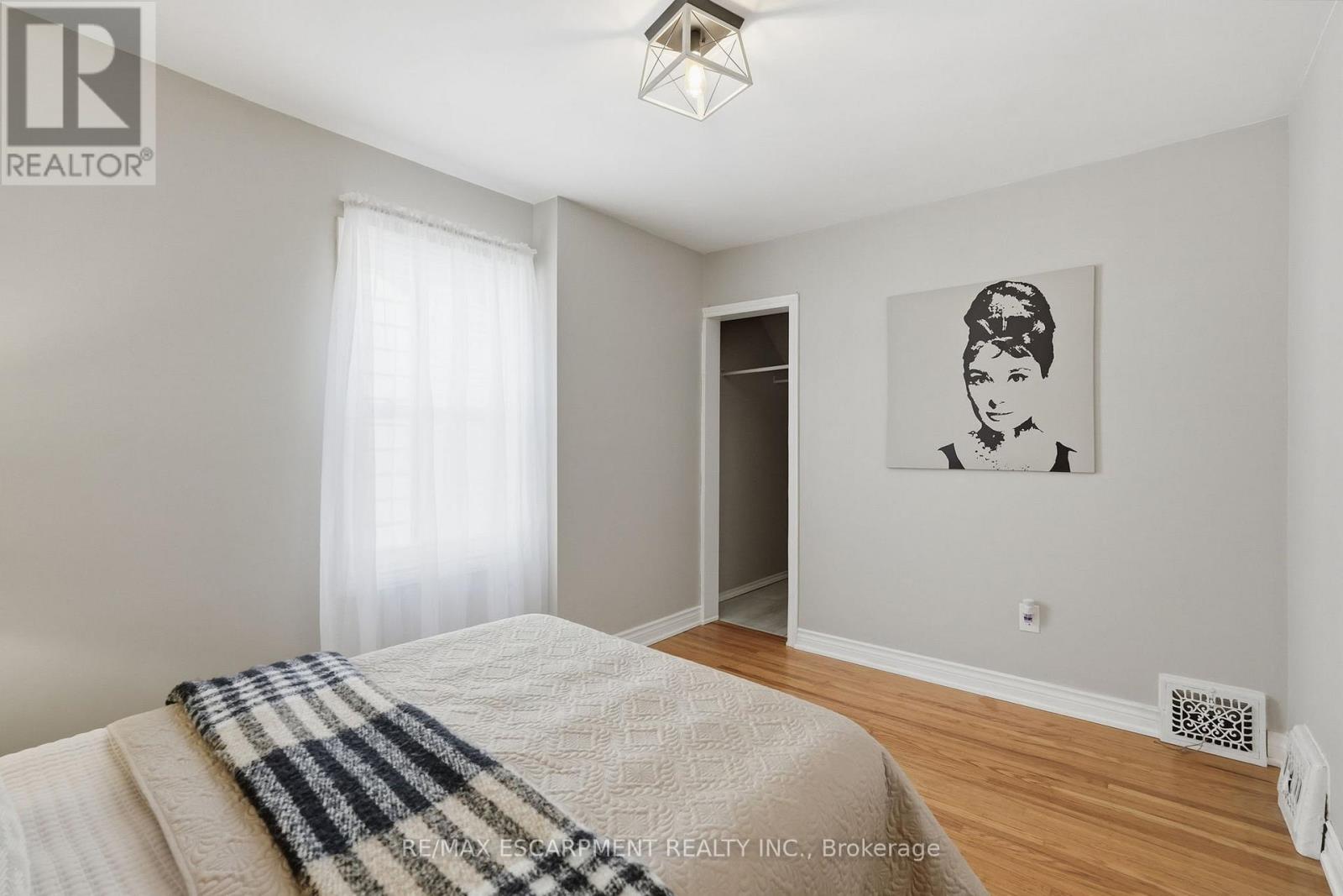 170 KENSINGTON AVENUE S - 27