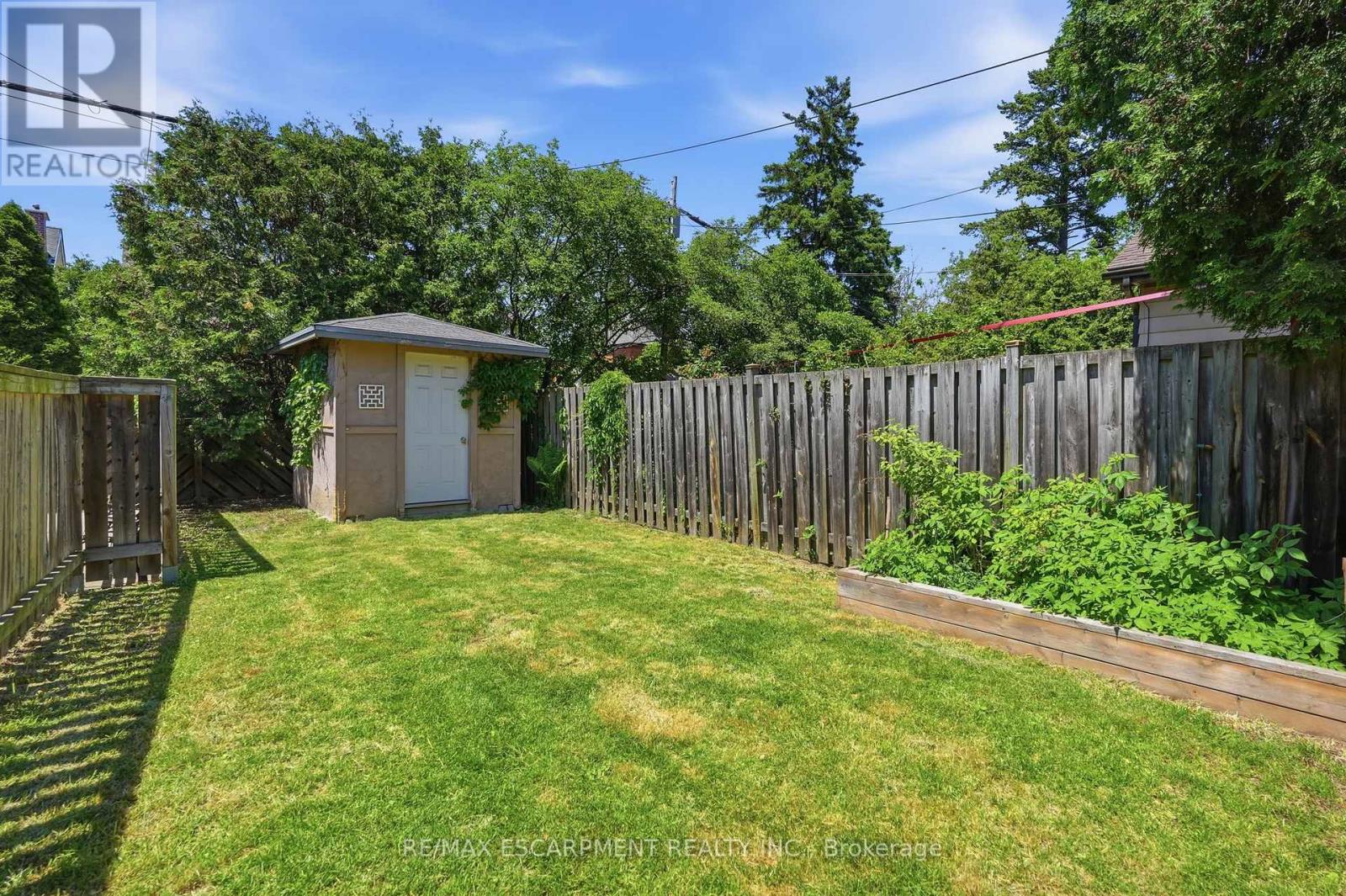 170 KENSINGTON AVENUE S - 36