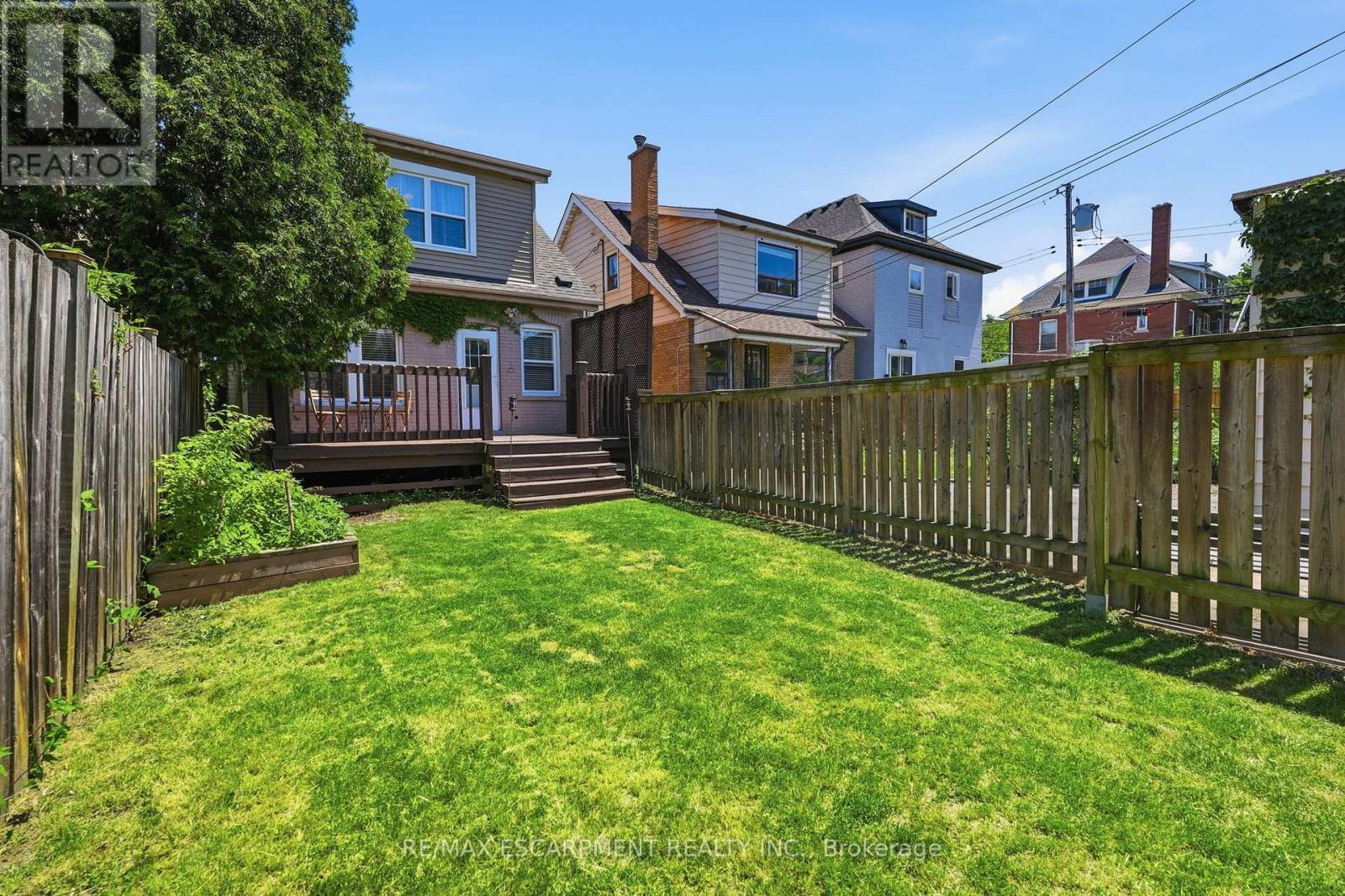 170 KENSINGTON AVENUE S - 38
