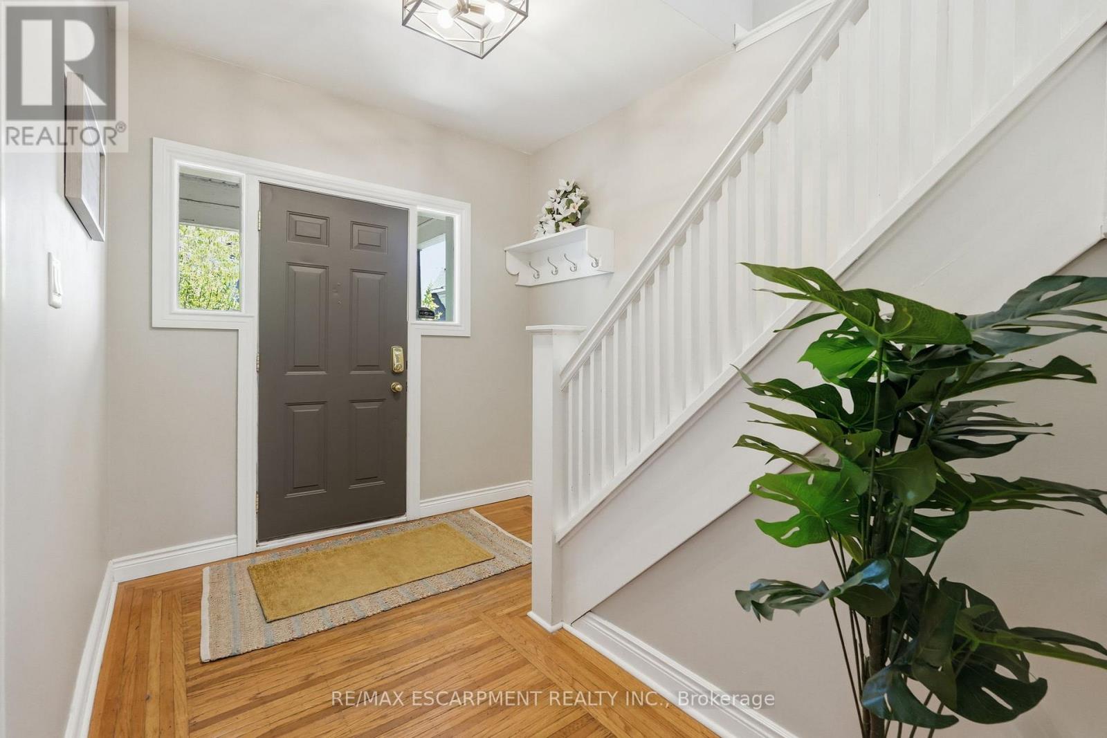 170 KENSINGTON AVENUE S - 5