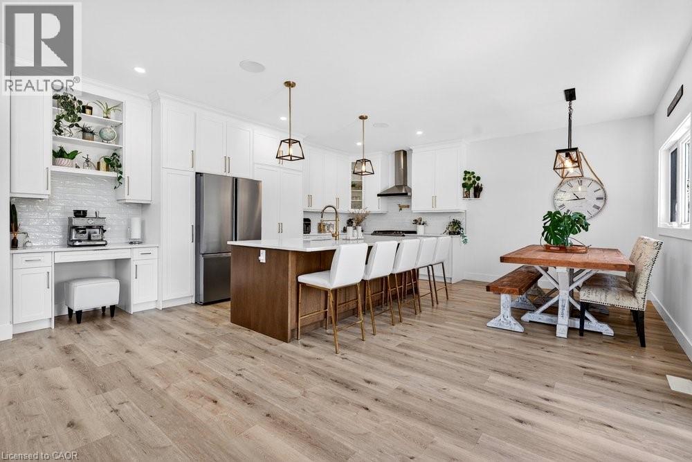 4286 VICTORIA Avenue - 5