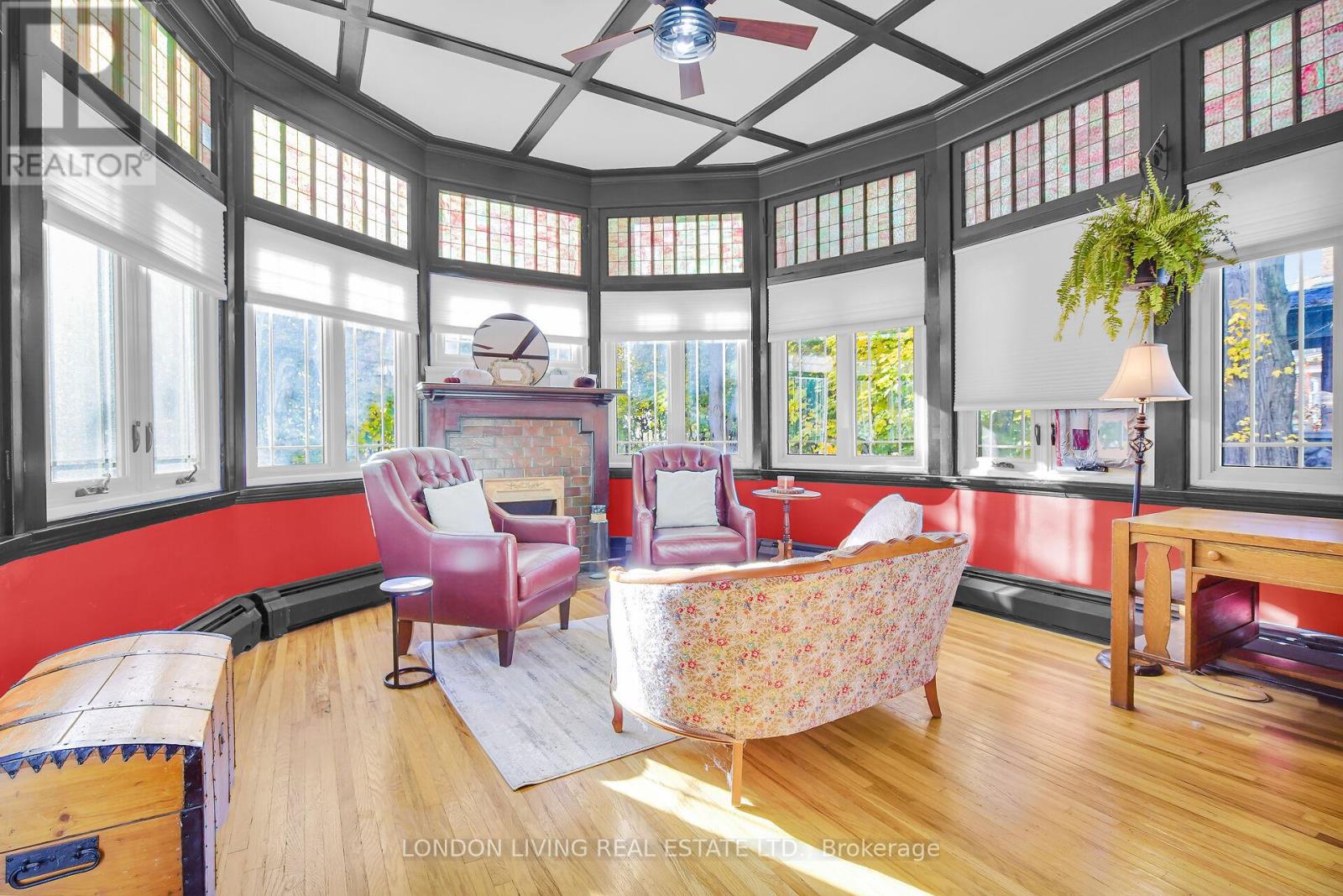 #3 49 RIDOUT STREET S - 9