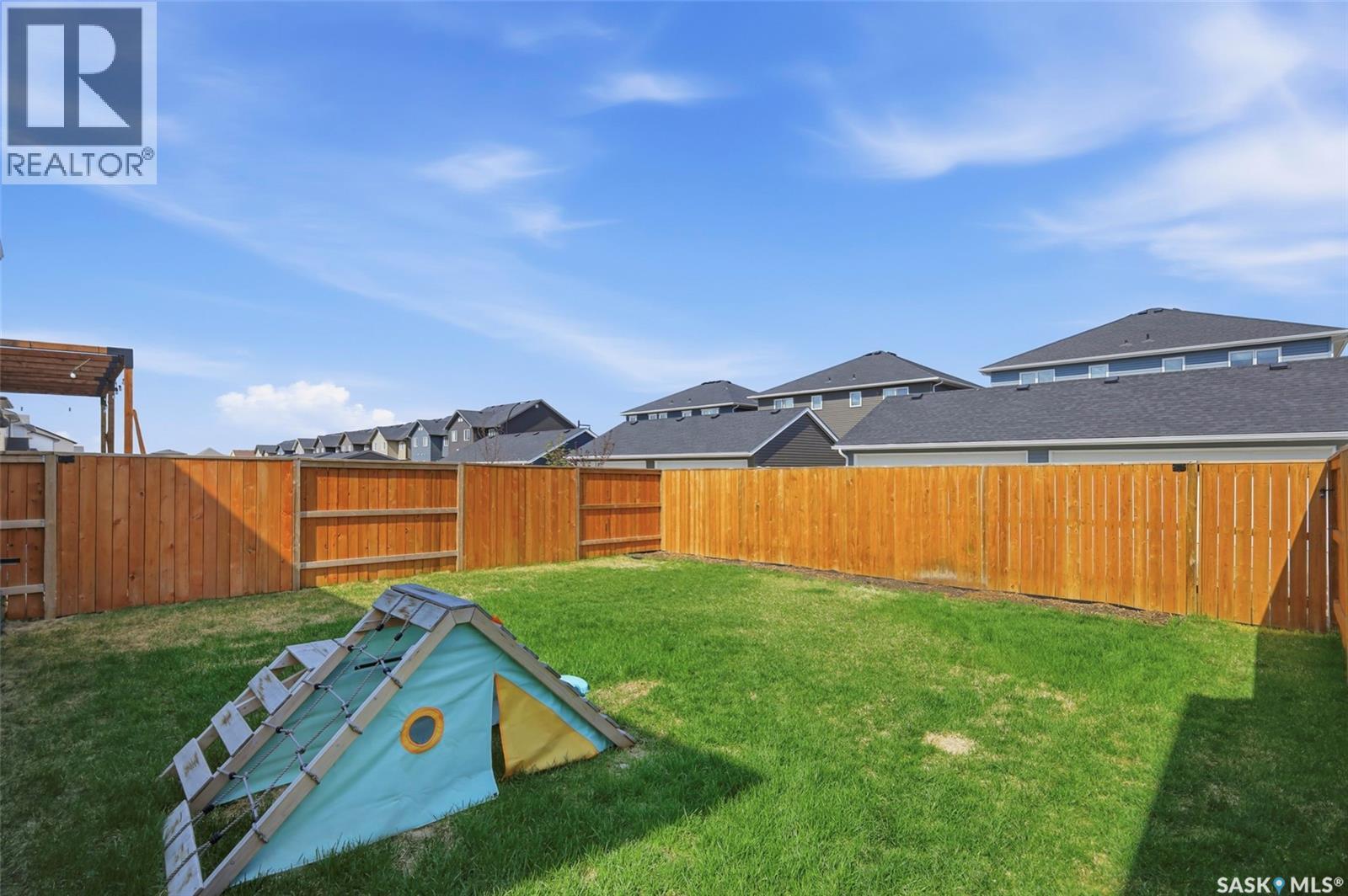 263 Skopik CRESCENT - 31