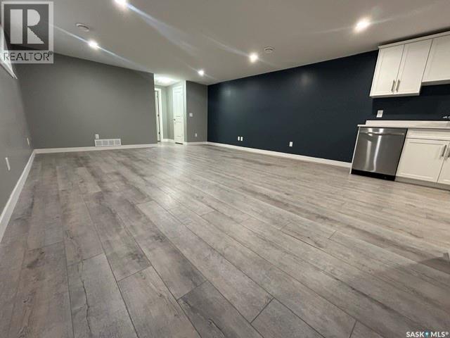 3067 Elphinstone STREET - 14