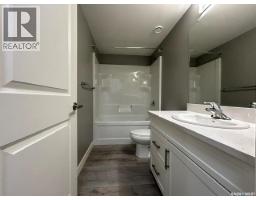 3067 Elphinstone Street, Regina, SK S4S2A6 Photo 18