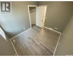 3pc Ensuite bath - 3067 Elphinstone Street, Regina, SK S4S2A6 Photo 8