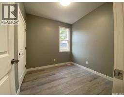 Laundry room - 3067 Elphinstone Street, Regina, SK S4S2A6 Photo 9