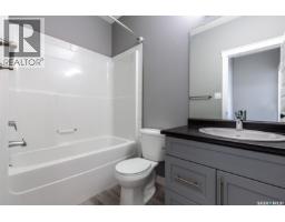 2748 Mackay Street, Regina, SK S4N2T7 Photo 15