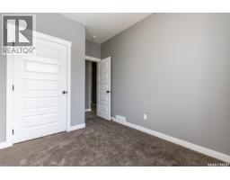 2748 Mackay Street, Regina, SK S4N2T7 Photo 19