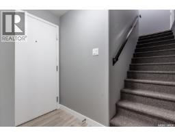 2748 Mackay Street, Regina, SK S4N2T7 Photo 20