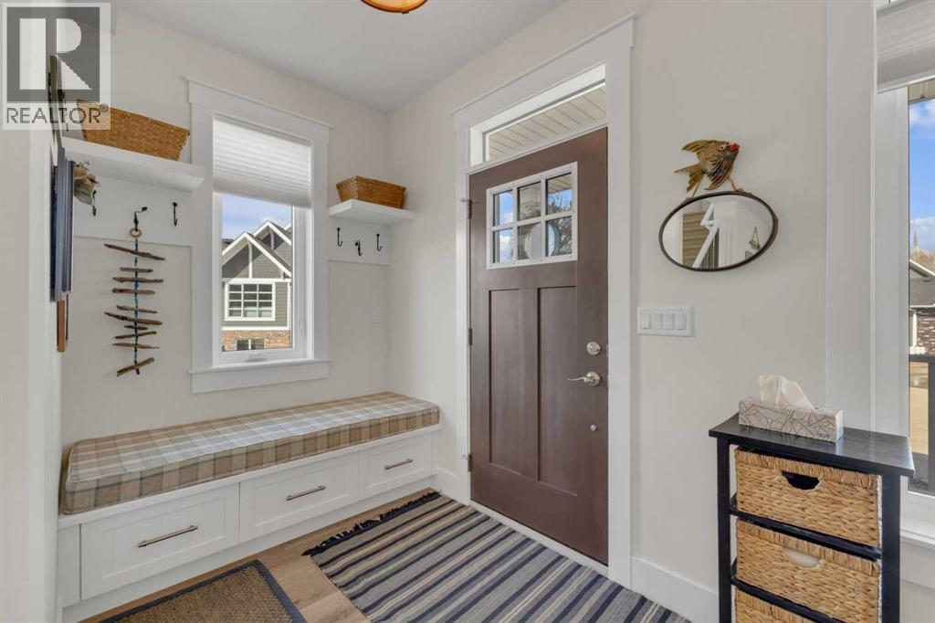 A practical entry with built-in seating and storage to keep day-to-day life running smoothly