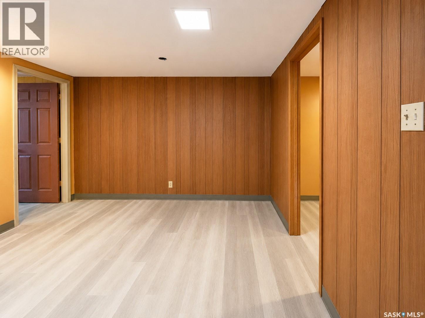 1420 Grosvenor STREET - 24